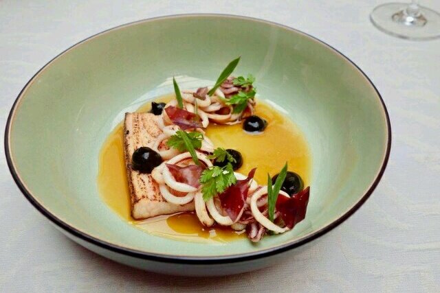 Ratsstuben mňam.jpg Michelinským inspektorům i hostům jde koneckonců hlavně o jídlo