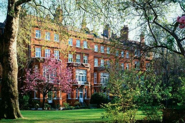 Accor Mantis.jpg Skupina Mantis spravuje i hotel Draycott v Londýně