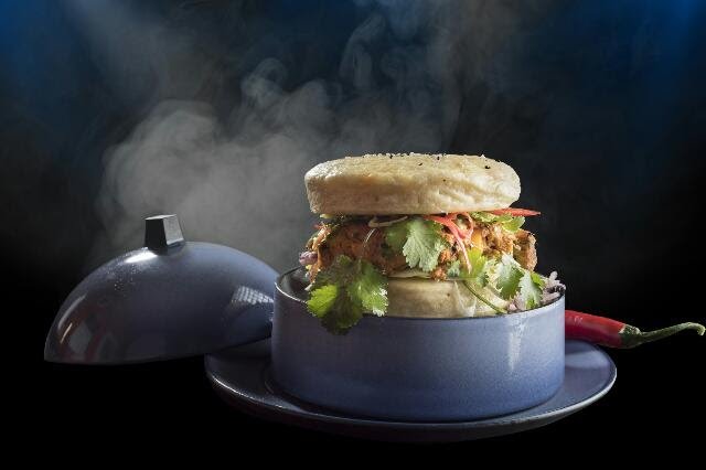 Boom Chica Bao Bao.jpg CzechHouse, koncept Burgers & Bubbles, ‘Boom Chica Bao Bao’