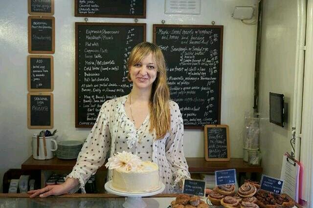 Claire Ptak.jpg Svatební dort si nevěsta objednala u cukrářky Claire Ptak