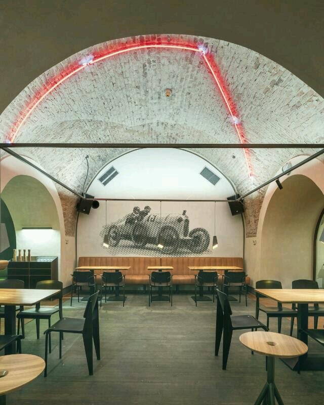 CAFE ELEKTRIC je prostor, jenž v sobě ukrývá hned několik světů.jpg CAFE ELEKTRIC je prostor, jenž v sobě ukrývá hned několik světů