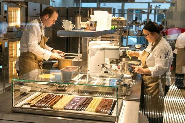 Cukrář Skála, součást skupiny TOGETHER.jpg Cukrář Skála, součást skupiny TOGETHER