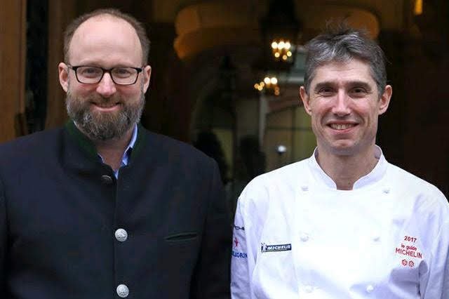 Cenu za originalitu obdržela pařížská restaurace Le Clarence.jpg Cenu za originalitu obdržela pařížská restaurace Le Clarence