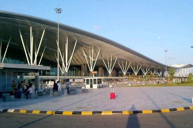 Kempegowda International Airport v indickém Bangalore.jpg Kempegowda International Airport v indickém Bangalore