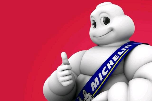 Podle michelinského šéfkuchaře Radka Kašpárka by si michelinskou hvězdičku zasloužilo víc pražských restaurací.jpg Podle michelinského šéfkuchaře Radka Kašpárka by si michelinskou hvězdičku zasloužilo víc pražských restaurací