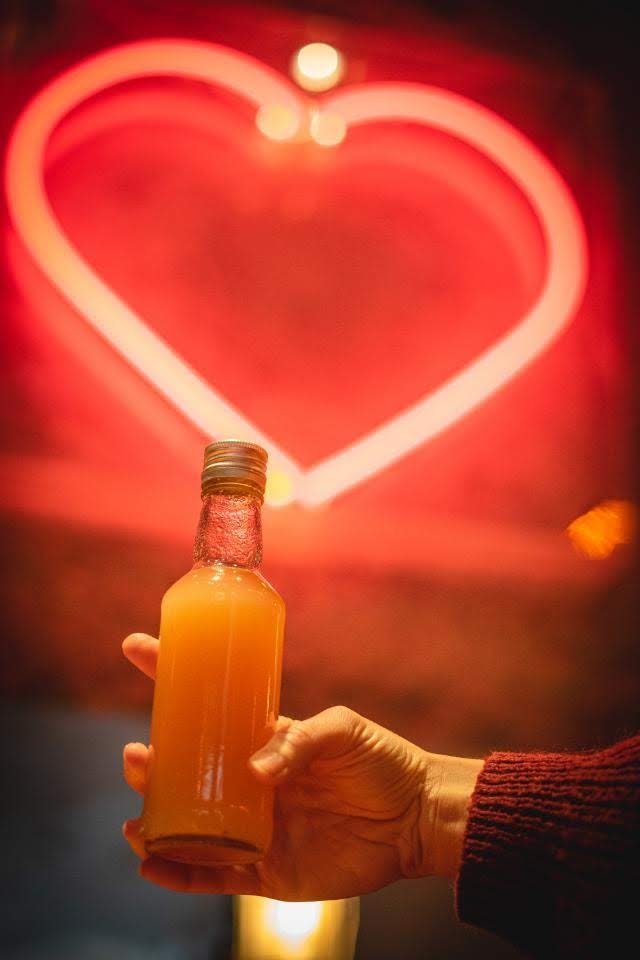 Drink Raketovej Mai Tai 2.0 v uzavíratelné skleněné lahvičce je možné objednávat on-line.jpg Drink Raketovej Mai Tai 2.0 v uzavíratelné skleněné lahvičce je možné objednávat on-line