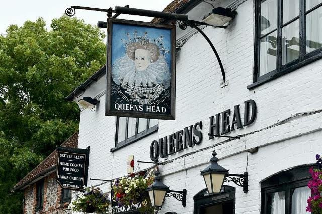 Britská hospoda, ilustrační fotografie.jpg Britská hospoda, ilustrační fotografie