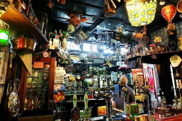 Britská hospoda, ilustrační fotografie.jpg Britská hospoda, ilustrační fotografie