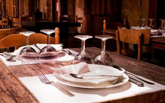 Prázdná restaurace, ilustrační fotografie.jpg Prázdná restaurace, ilustrační fotografie