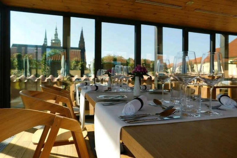 Restaurace Lví dvůr.jpg Restaurace Lví dvůr