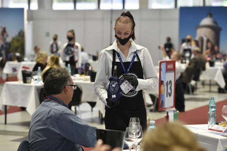 Jižní Morava úspěšně hostila prestižní vinařskou soutěž.jpg Jižní Morava úspěšně hostila prestižní vinařskou soutěž