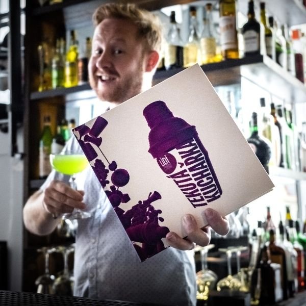 Tekutá kuchařka od Lidí z baru.jpg Tekutá kuchařka od Lidí z baru