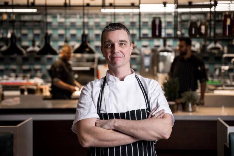 Šéfkuchař Artisanu David Rejhon.jpg Šéfkuchař Artisanu David Rejhon