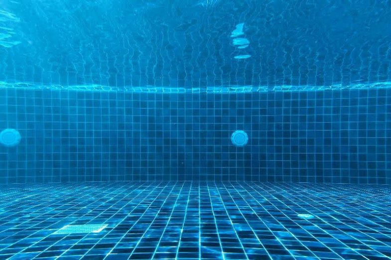 Provozovat bazén vyjde pěkně draho.jpg Provozovat bazén vyjde pěkně draho