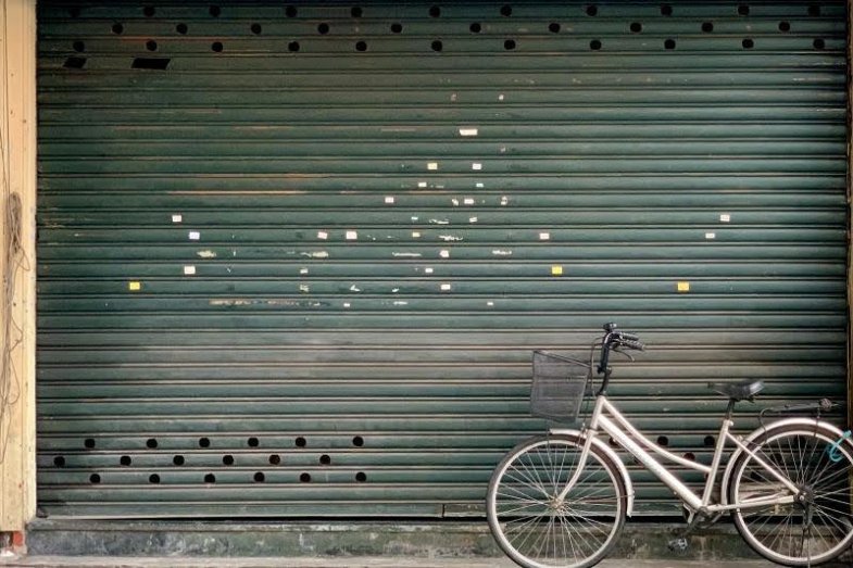 Majitelé se zbavují hotelů a restaurací.jpg Majitelé se zbavují hotelů a restaurací