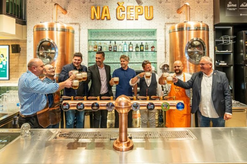 Nový koncept restaurací Prazdroje pro zahraničí.jpg Nový koncept restaurací Prazdroje pro zahraničí