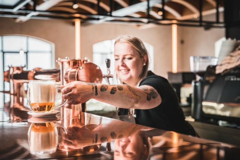 Bernard vloni rekordně.jpg Bernard vloni rekordně