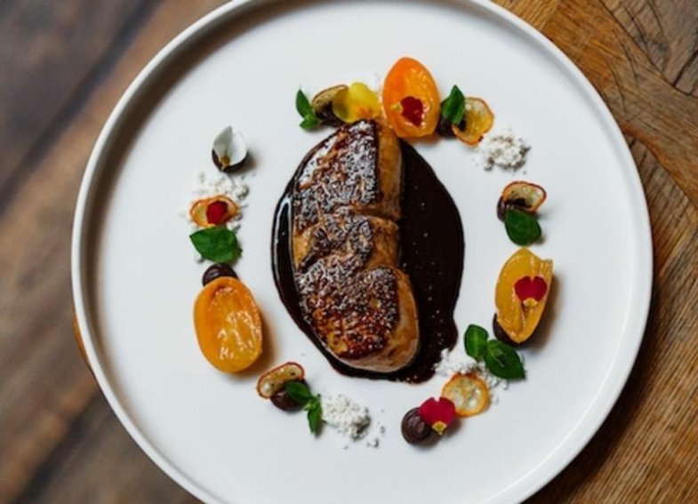 Hřejivé zimní menu M. Fichtnera v Červeném jelenovi.jpg Hřejivé zimní menu M. Fichtnera v Červeném jelenovi