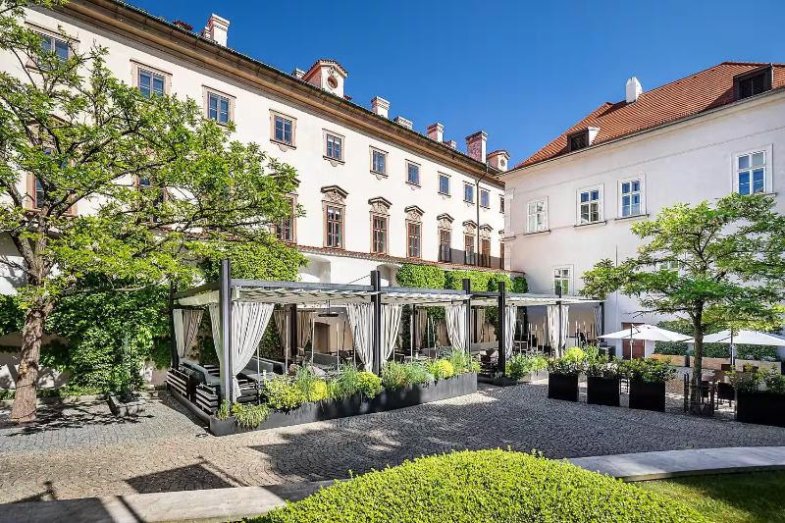 Mandarin Oriental Hotel Prag.jpg Mandarin Oriental Hotel Prag