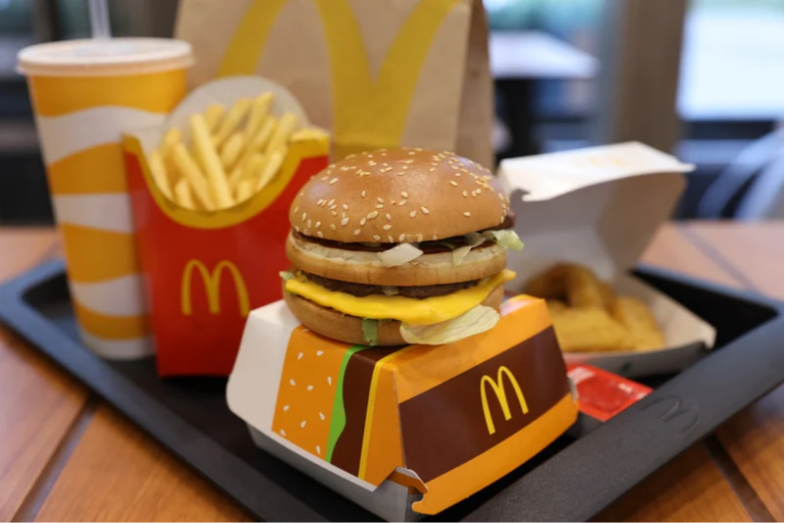 Americký McDonald's bojuje s bakteriální infekcí.png Americký McDonald's bojuje s bakteriální infekcí