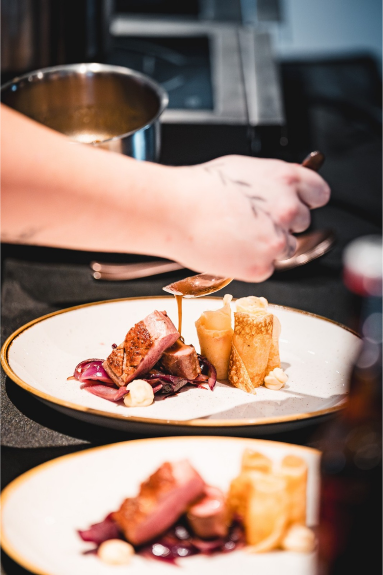 Titul "BernardChef" putuje do Karviné.png Titul "BernardChef" putuje do Karviné