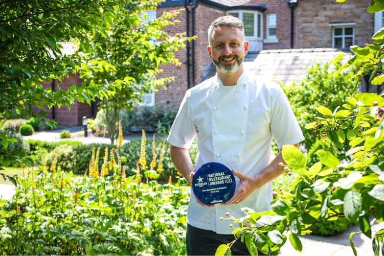 Foto: Moor Hall.png Foto: Moor Hall