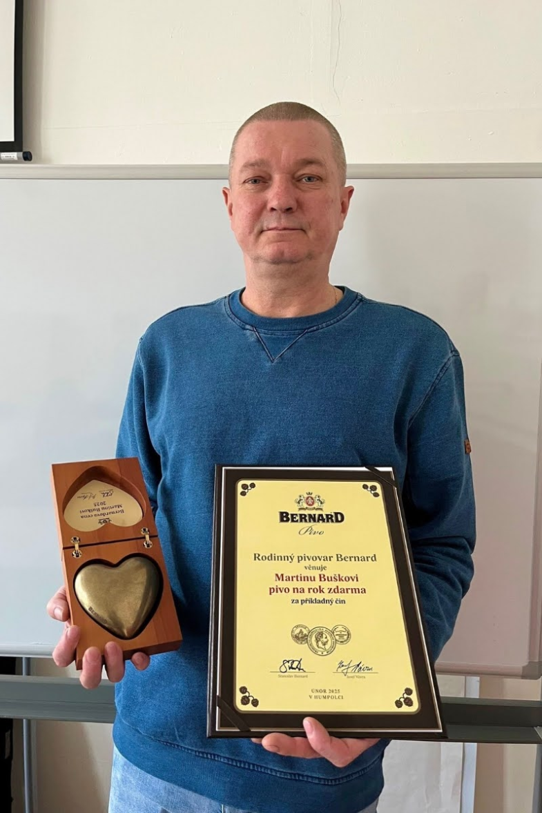 Martin Bušek se zachoval poctivě a příkladně.png Martin Bušek se zachoval poctivě a příkladně