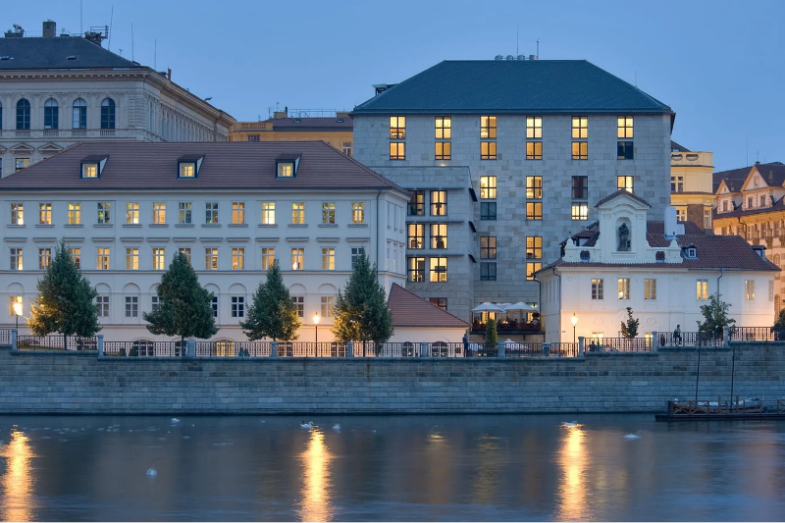 Four Seasons Hotel Prague, foto: Four Seasons Hotel Prague .png Four Seasons Hotel Prague, foto: Four Seasons Hotel Prague