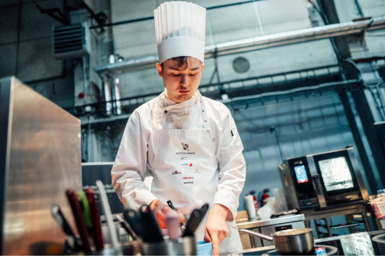 Na Gastro Junior Bidfood Cup bodovaly cukrářky z Roudnice, zdroj: AKC ČR.png Na Gastro Junior Bidfood Cup bodovaly cukrářky z Roudnice, zdroj: AKC ČR